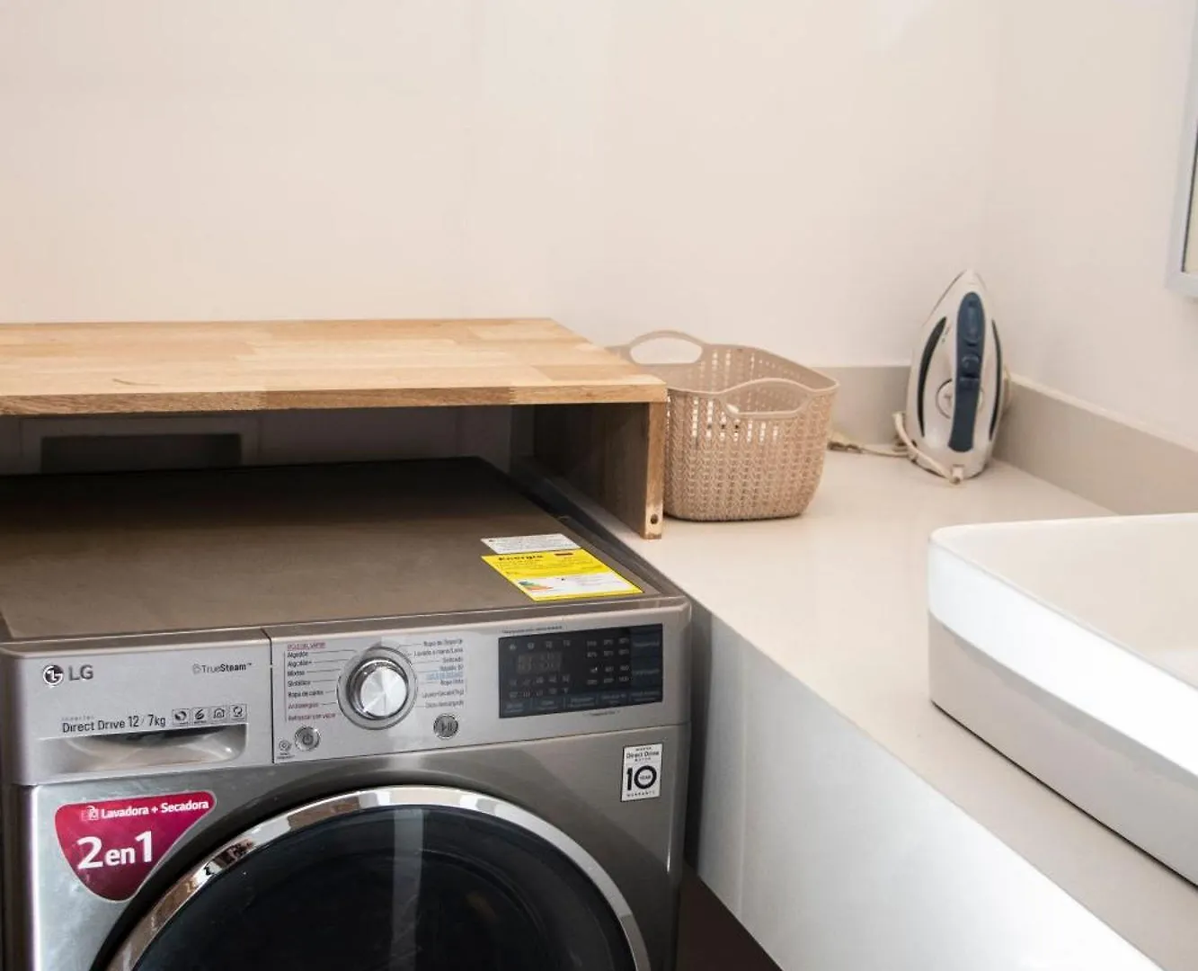 Apartament Zenia 70 Living & Suites Medellín