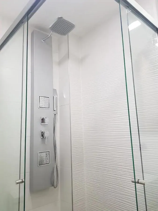 Apartment Zenia 70 Living & Suites Medellin