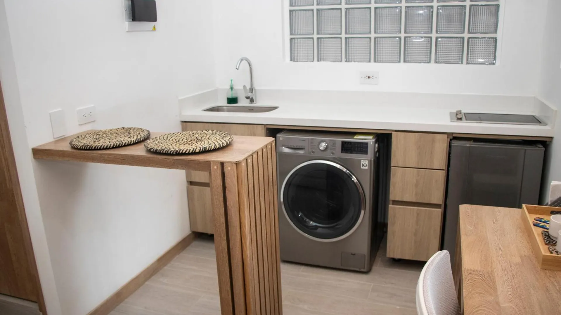 Zenia 70 Living & Suites Medellin 0*,  Colombia
