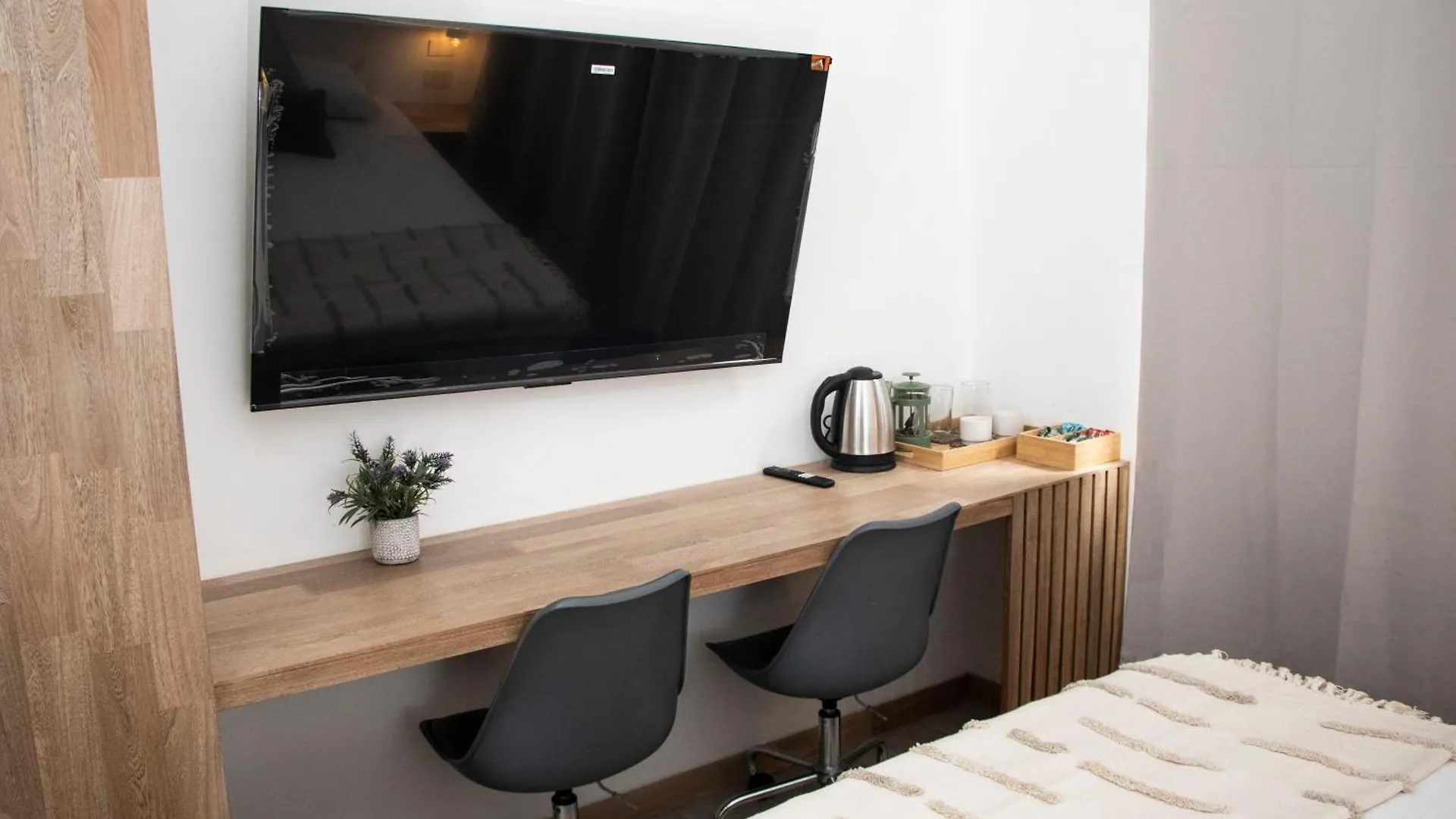 Zenia 70 Living & Suites Medellin