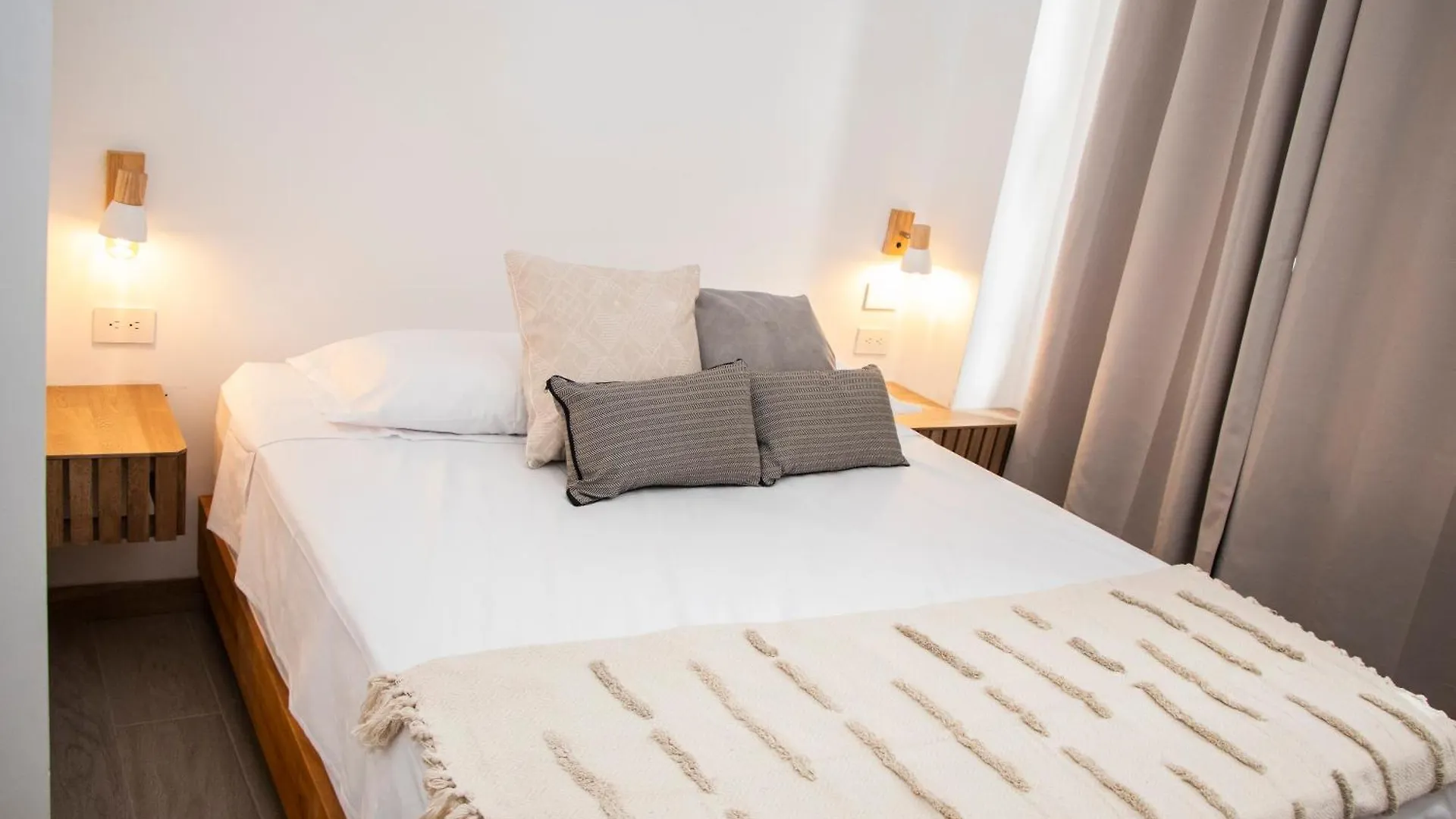 Zenia 70 Living & Suites Medellin