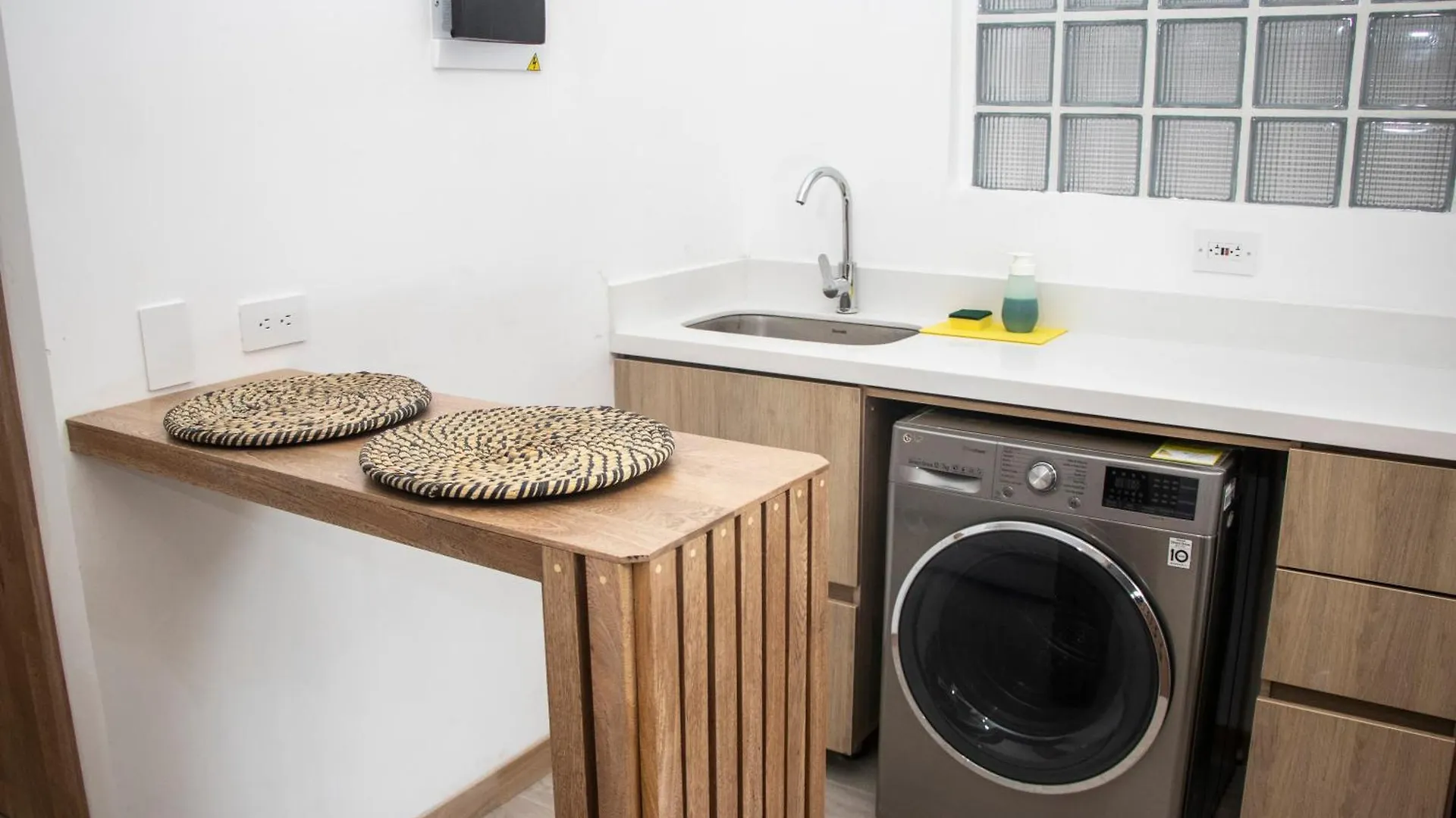 Apartment Zenia 70 Living & Suites Medellin