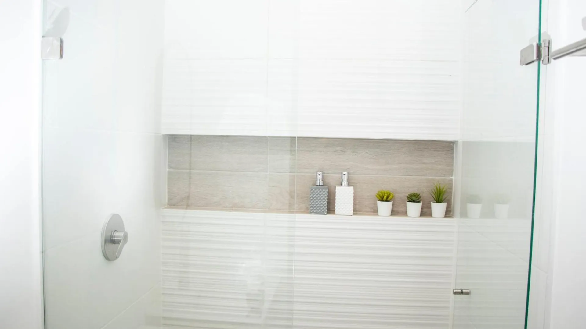 Zenia 70 Living & Suites Medellin 0*,