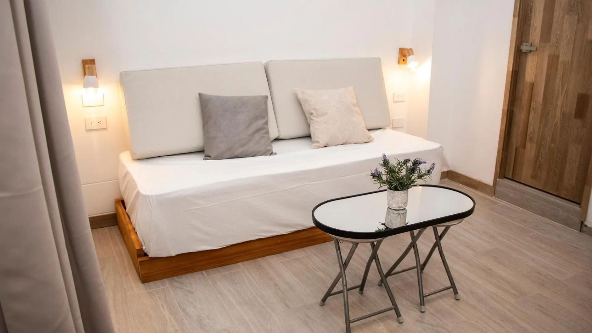 Zenia 70 Living & Suites Medellin Colombia