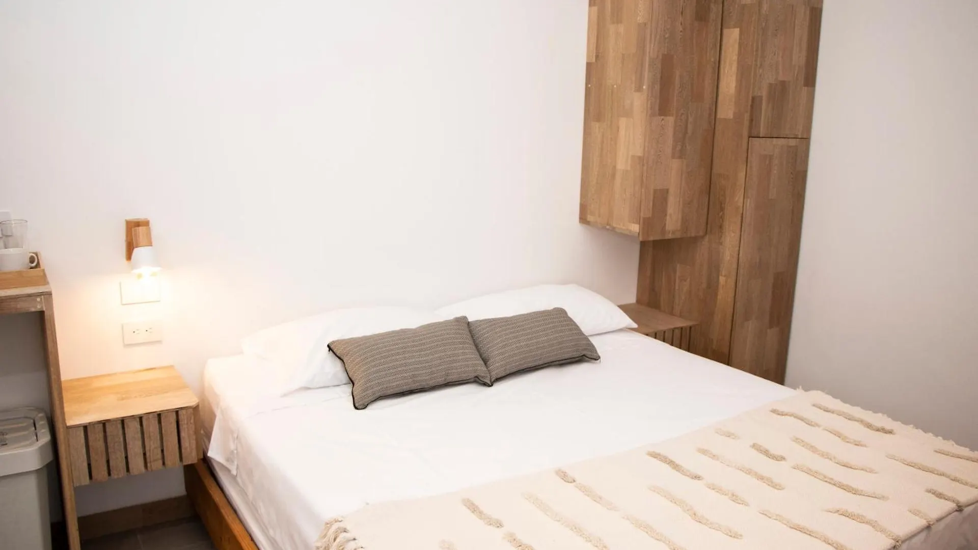 Zenia 70 Living & Suites Medellin Apartment