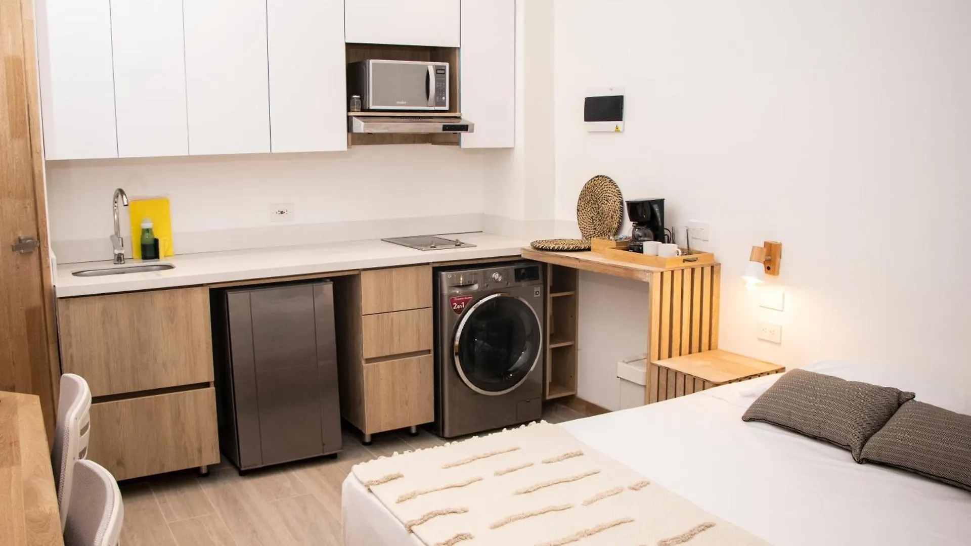 Zenia 70 Living & Suites Medellin